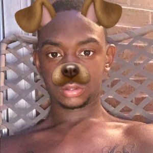 Meet your Posher, Deonte